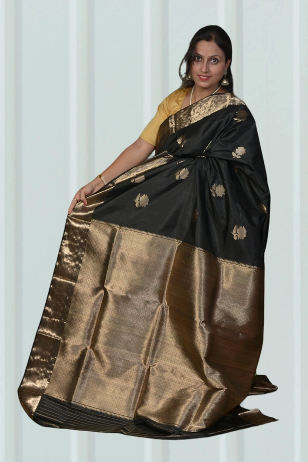 SKU0462 : Pure Swarnachari Mulberry Silk Saree – Chatai Pallu | Handwoven Elegance  - Black, Swarnachari, Dry Clean Only, Yes