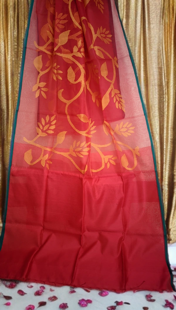 SKU0217 : Elegant Pure Resham Silk Saree – Traditional Handwoven Ethnic Wear  - Rani Pink, Vertical, Dry Wash, Yes