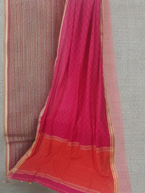 SKU0251 : Pure  Cotton Saree – Handwoven, Lightweight & Breathable Fabric | Katki and Ikat Design - Dual Tone, Dry Wash Only, Yes