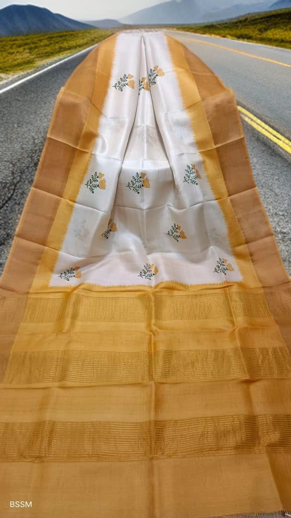 SKU0277 : Pure Tussar Silk Saree with Elegant Zari Border - Cream Colour, Floral, Dry Wash / Hand Wash, Yes