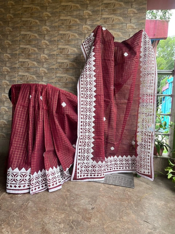 SKU0760 : Dhanekhali Tant | Applic Embroidary - Normal Length 5.4 mtr Plus, Maroon, check, Soft wash, No