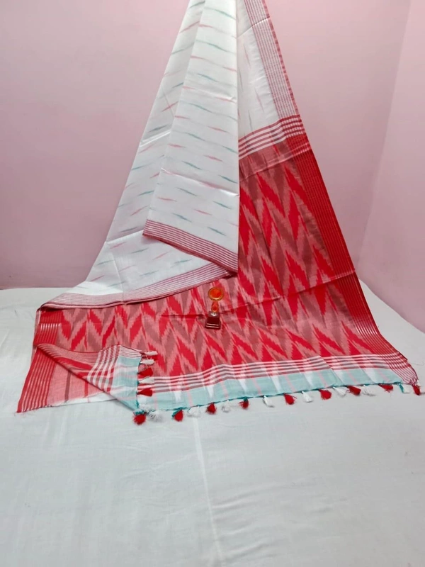 SKU0772 : Traditional Pure Cotton Katki Tant – Soft, Lightweight & Handwoven for Elegant Look - Normal Length 6.3 mtr Plus, Offwhite, Buti / Booti, Soft wash, Yes