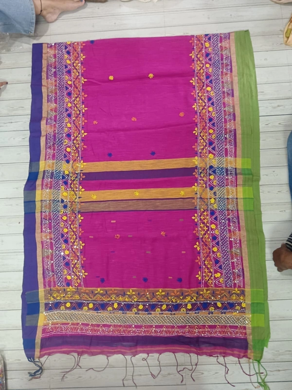 SKU1125 : Pure Handloom Saree | Lambani Work | Handwoven, Lightweight & Breathable Fabric - Dry Wash, Yes