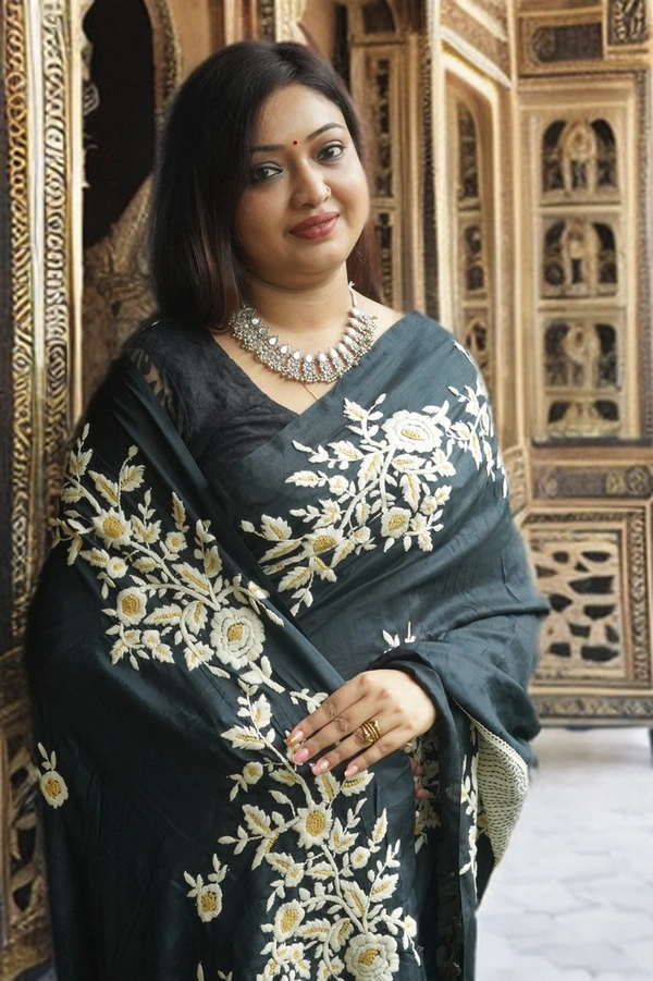 SKU0186 :Pure Silk Dhanekhali Saree – Handwoven Bengal Traditional | Parsi Stich - Normal Length 6.3 mtr, Black, Designer/Contemporary, Dry Clean Only, Yes