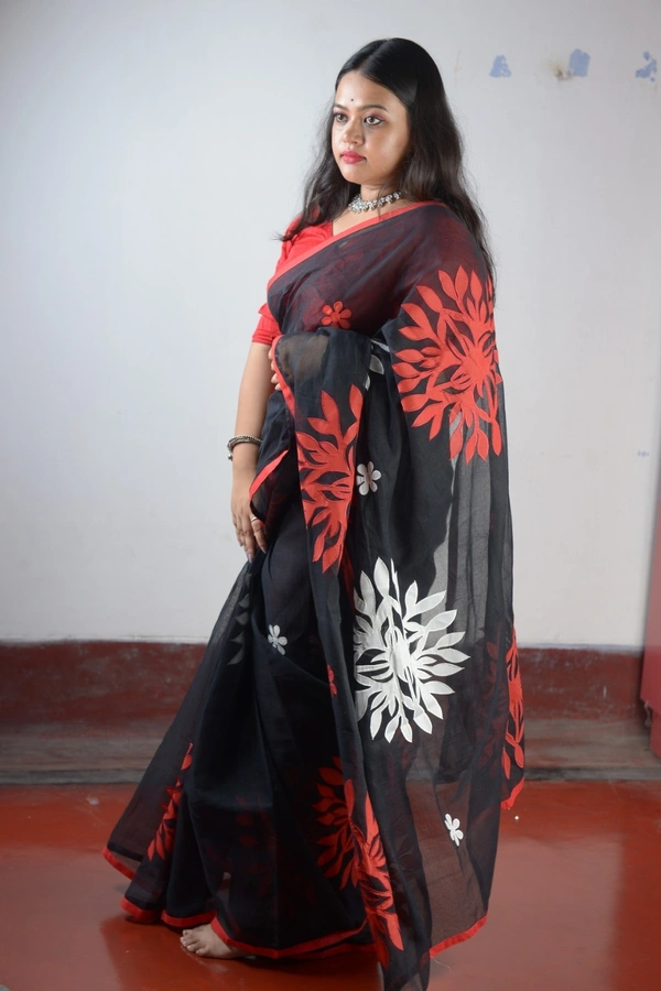 SKU307 : Pure Cotton Saree – Handwoven, Lightweight & Breathable Fabric - Black, Applic Work, Dry Clean Only, Yes