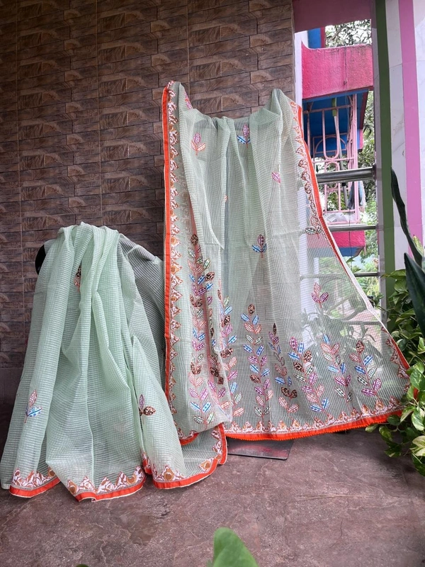 SKU0759 : Dhanekhali Tant | Applic Embroidary - Normal Length 5.4 mtr Plus, Green, Plain / Solid, Soft wash, No