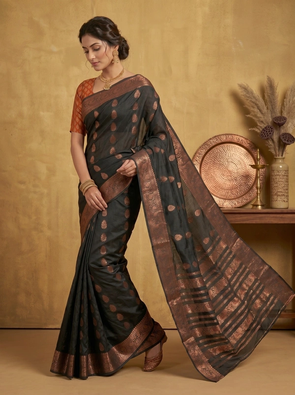 SKU0586 : Traditional Bengal Garad Silk Saree – Pure Handwoven Elegance | Swarnachari - Normal Length 6.3 mtr Plus, Zari Work, Dry Clean Only, Yes