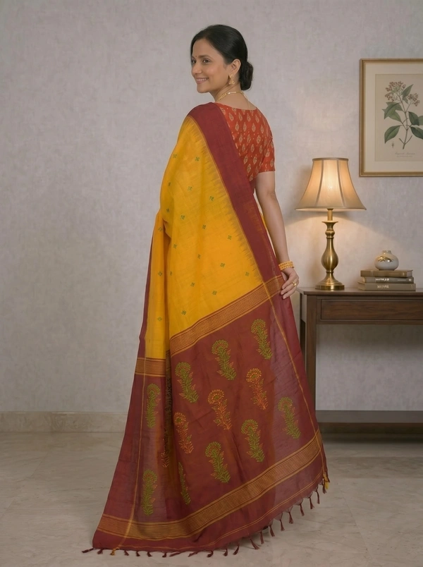 SKU-0385 : Pure Khadi Cotton Saree – Handwoven, Lightweight & Breathable Fabric - Normal Length 6.3 mtr Plus, Buti / Booti, Hand Wash, Yes