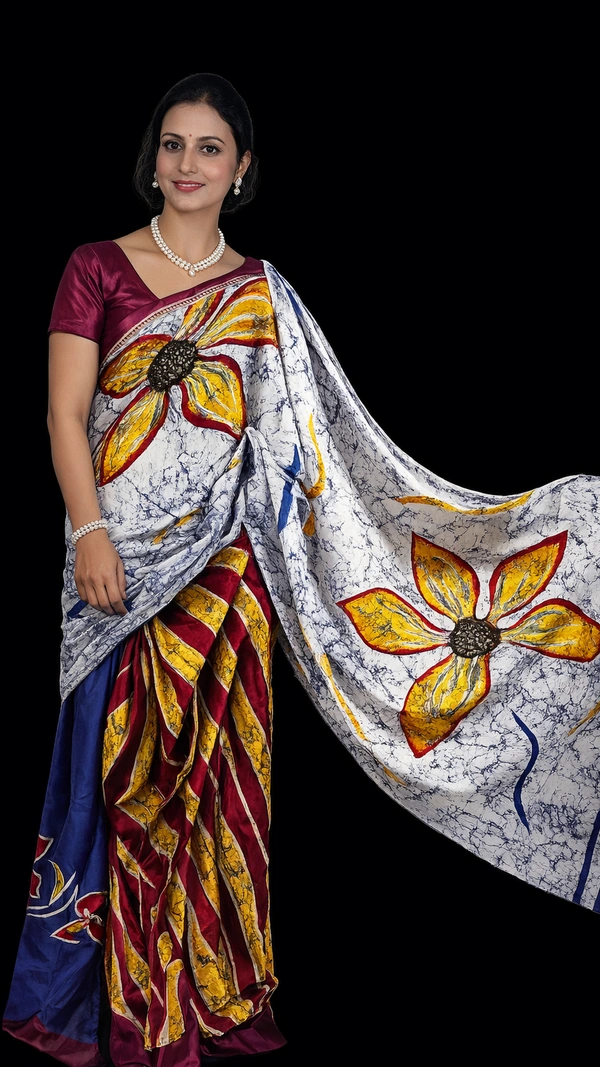 SKU1515 : Mulmul Cotton Saree with Hand Batik Print | Soft Lightweight Daily & Festive Wear Saree