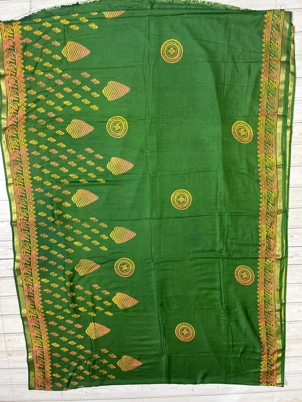 SKU0840 : Pure Handloom Cotton Saree – Handwoven, Lightweight & Breathable Fabric - Hand Wash, Yes
