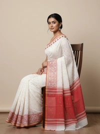 SKU0867 : Pure Handloom Cotton Saree – Handwoven, Lightweight & Breathable Fabric - Hand Wash, Yes