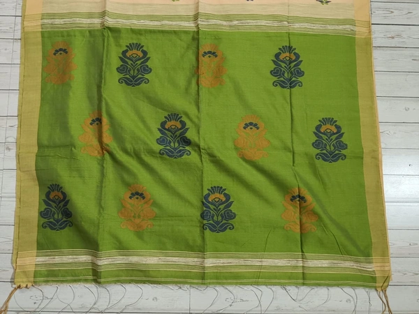 SKU0870 : Pure Handloom Cotton Saree – Handwoven, Lightweight & Breathable Fabric - Hand Wash, Yes