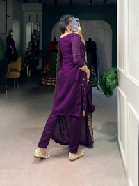 Beautiful Embroidered Purple Kurti Pant Set - Purple, M/38