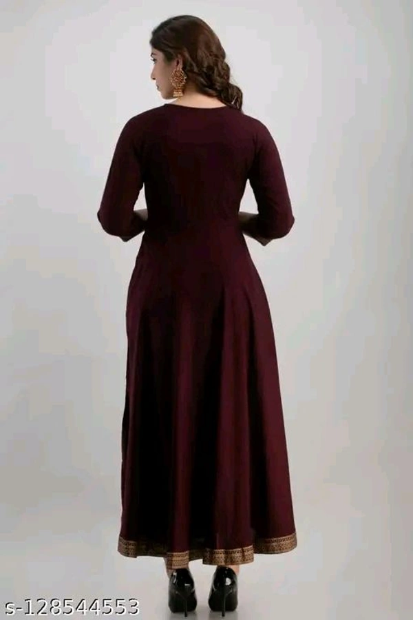 Aishani Fashionable Kurtis