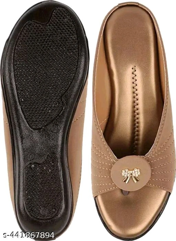 Unique Trendy Women New Flats Heels Unique Ladies Women Slippers Girls Wages Party Wear Sexy Stylish Summer Block Heeled Sandals Brown Women Fashion