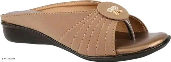 Unique Trendy Women New Flats Heels Unique Ladies Women Slippers Girls Wages Party Wear Sexy Stylish Summer Block Heeled Sandals Brown Women Fashion