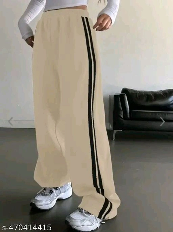 Women's Solid Straight Fit Mid-Rise Trousers