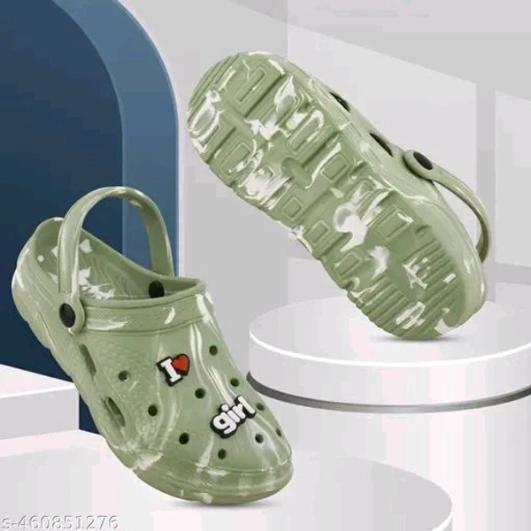 Modern Fabulous Women Flipflops & Slippers