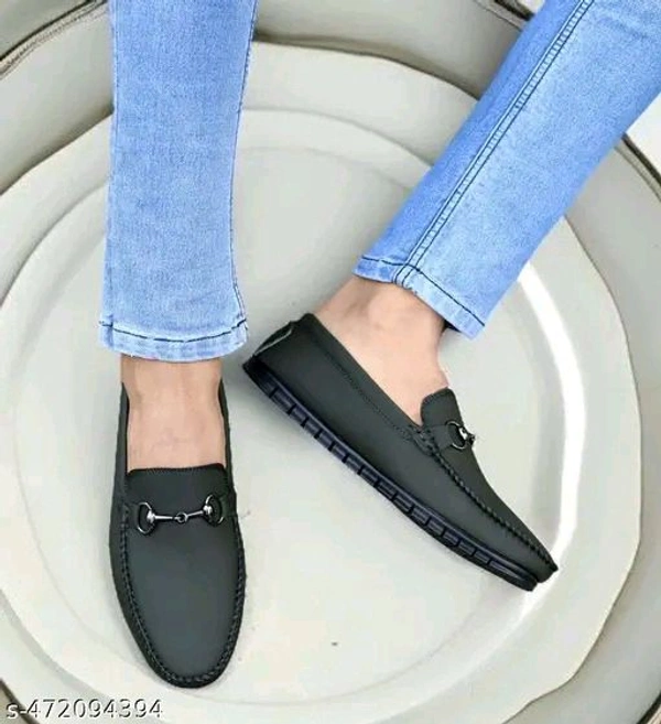 *Versatile Men Loafers*