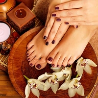Manicure / Pedicure