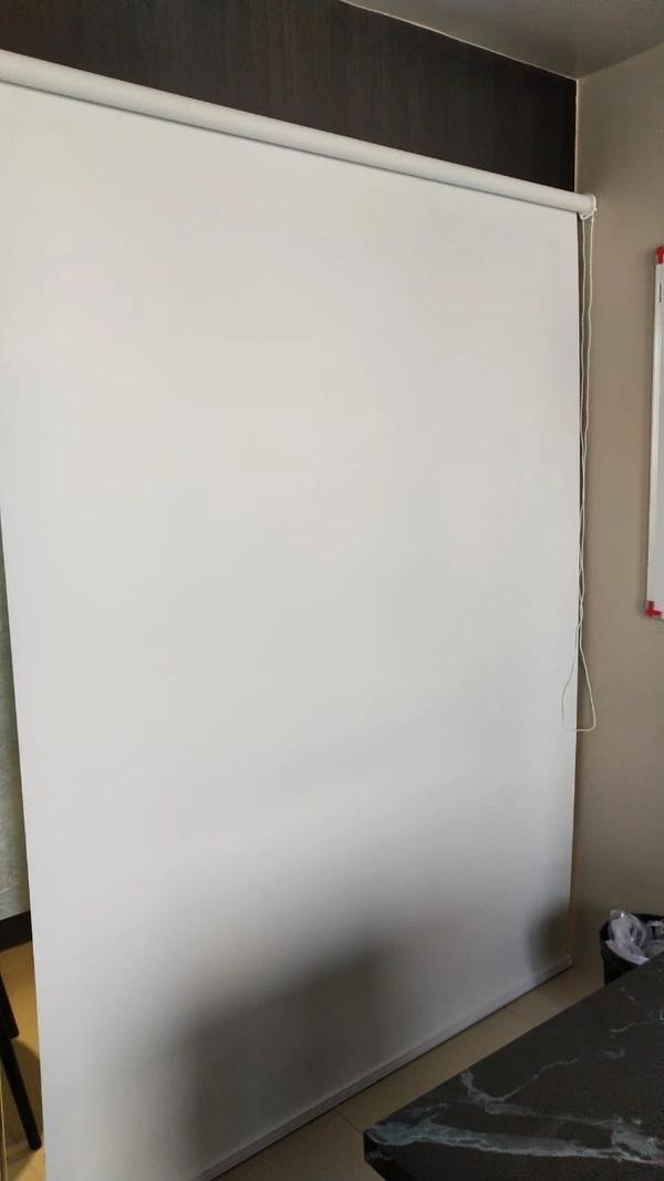 Roller Blinds In Ahmedabad India Window Curtains Shop - Plain Regular