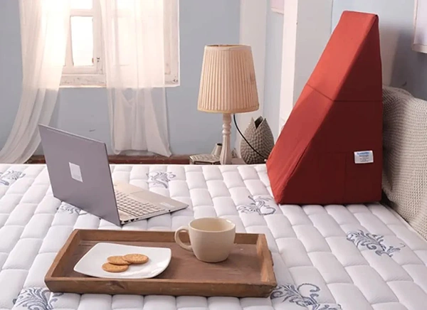 Kurlon Compact Wedge Pillow - RED