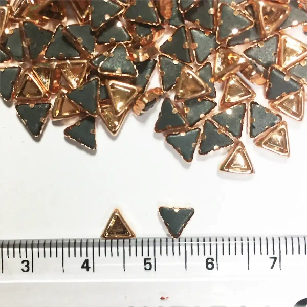 Kundan Stone 4mm Copper Color Flat Back Framed Triangle Shape - Copper, 50gms, 4MM, Triangle