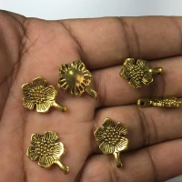 Jewellery Making Metal Charms – Findings (Gold Flower Pendant) - 6 Pieces