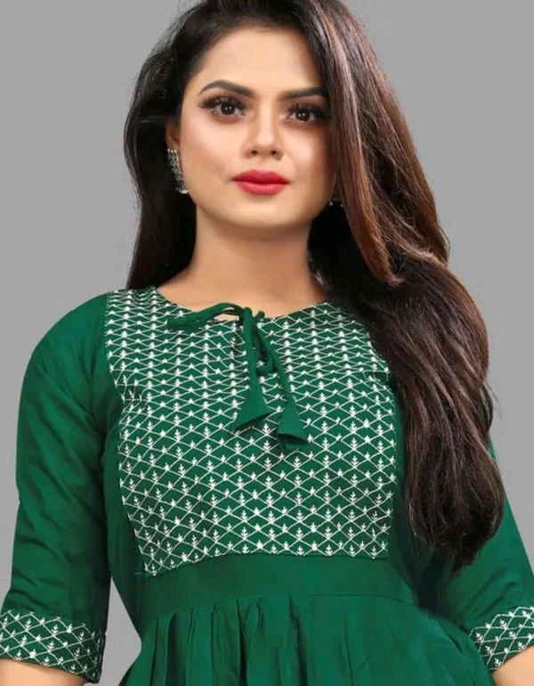 Womsn Frock Girl Cloth Cotton Froq western dress for women
Name: western dress for women
Fabric: Viscose Rayon
Sleeve Length: Three-Quarter Sleeves
Pattern: Embroidered
Net Quantity (N): 1
Sizes:
S, M, L, XL, XXL
A good quality dress for women. It will give them a classy and comfort look.This is designed as per the latest trends to keep you in sync with high fashion - S
