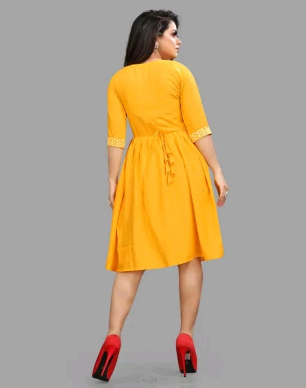 Womsn Frock Girl Cloth Cotton Froq western dress for women
Name: western dress for women
Fabric: Viscose Rayon
Sleeve Length: Three-Quarter Sleeves
Pattern: Embroidered
Net Quantity (N): 1
Sizes:
S, M, L, XL, XXL
A good quality dress for women. It will give them a classy and comfort look.This is designed as per the latest trends to keep you in sync with high fashion - M