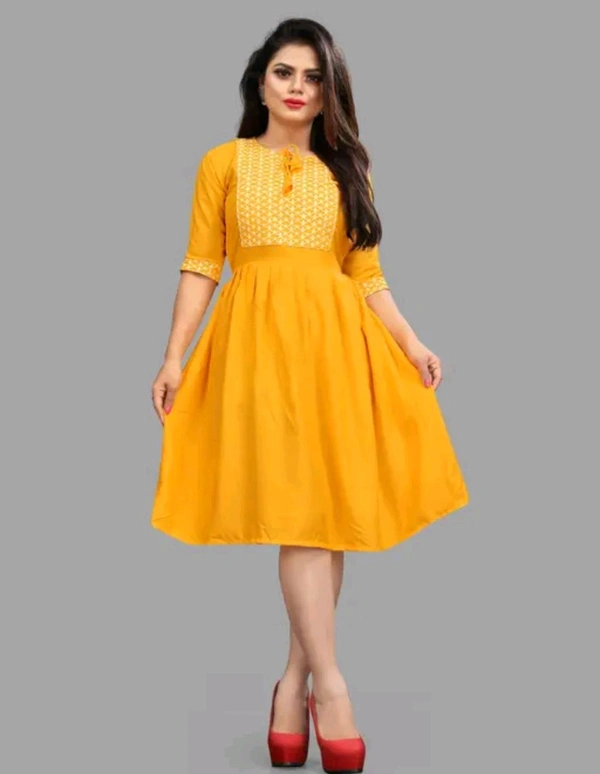 Womsn Frock Girl Cloth Cotton Froq western dress for women
Name: western dress for women
Fabric: Viscose Rayon
Sleeve Length: Three-Quarter Sleeves
Pattern: Embroidered
Net Quantity (N): 1
Sizes:
S, M, L, XL, XXL
A good quality dress for women. It will give them a classy and comfort look.This is designed as per the latest trends to keep you in sync with high fashion - Xl