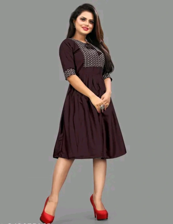 Womsn Frock Girl Cloth Cotton Froq western dress for women
Name: western dress for women
Fabric: Viscose Rayon
Sleeve Length: Three-Quarter Sleeves
Pattern: Embroidered
Net Quantity (N): 1
Sizes:
S, M, L, XL, XXL
A good quality dress for women. It will give them a classy and comfort look.This is designed as per the latest trends to keep you in sync with high fashion - L