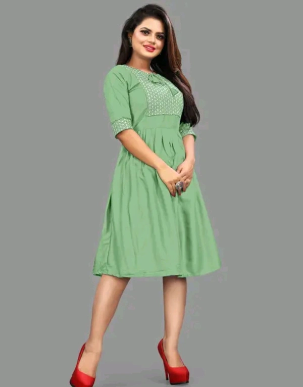 Womsn Frock Girl Cloth Cotton Froq western dress for women
Name: western dress for women
Fabric: Viscose Rayon
Sleeve Length: Three-Quarter Sleeves
Pattern: Embroidered
Net Quantity (N): 1
Sizes:
S, M, L, XL, XXL
A good quality dress for women. It will give them a classy and comfort look.This is designed as per the latest trends to keep you in sync with high fashion - L