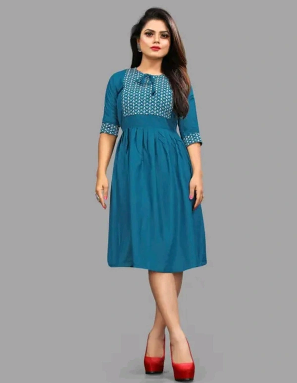 Womsn Frock Girl Cloth Cotton Froq western dress for women
Name: western dress for women
Fabric: Viscose Rayon
Sleeve Length: Three-Quarter Sleeves
Pattern: Embroidered
Net Quantity (N): 1
Sizes:
S, M, L, XL, XXL
A good quality dress for women. It will give them a classy and comfort look.This is designed as per the latest trends to keep you in sync with high fashion - M