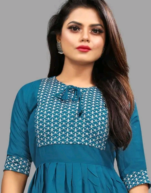 Womsn Frock Girl Cloth Cotton Froq western dress for women
Name: western dress for women
Fabric: Viscose Rayon
Sleeve Length: Three-Quarter Sleeves
Pattern: Embroidered
Net Quantity (N): 1
Sizes:
S, M, L, XL, XXL
A good quality dress for women. It will give them a classy and comfort look.This is designed as per the latest trends to keep you in sync with high fashion - M