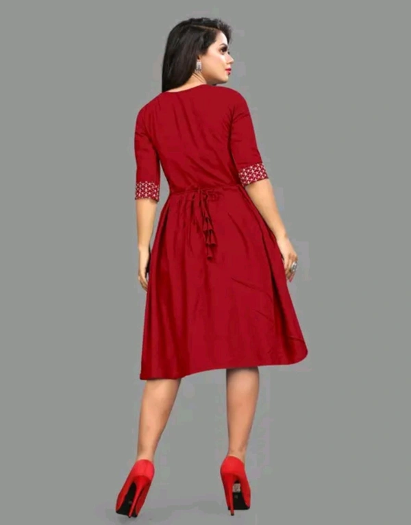Womsn Frock Girl Cloth Cotton Froq western dress for women
Name: western dress for women
Fabric: Viscose Rayon
Sleeve Length: Three-Quarter Sleeves
Pattern: Embroidered
Net Quantity (N): 1
Sizes:
S, M, L, XL, XXL
A good quality dress for women. It will give them a classy and comfort look.This is designed as per the latest trends to keep you in sync with high fashion - S