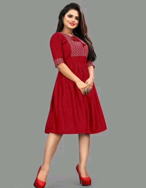 Womsn Frock Girl Cloth Cotton Froq western dress for women
Name: western dress for women
Fabric: Viscose Rayon
Sleeve Length: Three-Quarter Sleeves
Pattern: Embroidered
Net Quantity (N): 1
Sizes:
S, M, L, XL, XXL
A good quality dress for women. It will give them a classy and comfort look.This is designed as per the latest trends to keep you in sync with high fashion - M