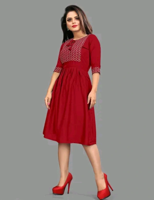 Womsn Frock Girl Cloth Cotton Froq western dress for women
Name: western dress for women
Fabric: Viscose Rayon
Sleeve Length: Three-Quarter Sleeves
Pattern: Embroidered
Net Quantity (N): 1
Sizes:
S, M, L, XL, XXL
A good quality dress for women. It will give them a classy and comfort look.This is designed as per the latest trends to keep you in sync with high fashion - M