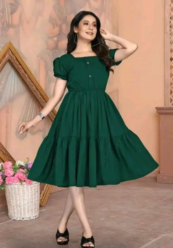 Woman Best Frock Cotton Frock For WomanWomsn Frock Girl Cloth Cotton Froq western dress for women
Name: western dress for women
Fabric: Viscose Rayon
Sleeve Length: Three-Quarter Sleeves
Pattern: Embroidered
Net Quantity (N): 1
Sizes:
S, M, L, XL, XXL
A good quality dress for women. It will give them a - M