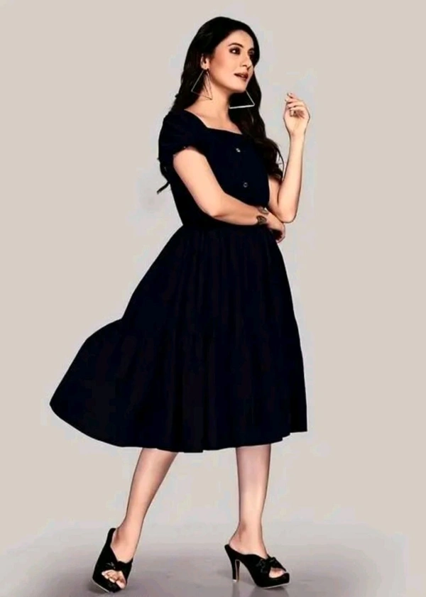 Cotton Frock Stylish Womsn Frock Girl Cloth Cotton Froq western dress for women
Name: western dress for women
Fabric: Viscose Rayon
Sleeve Length: Three-Quarter Sleeves
Pattern: Embroidered
Net Quantity (N): 1
Sizes:
S, M, L, XL, XXL
A good quality dress for women. It will give them a - S