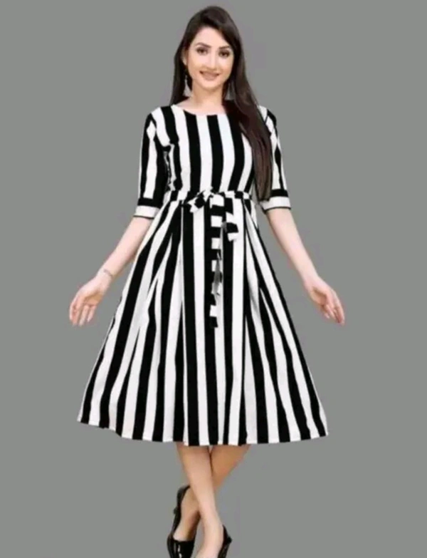 Black And White Lining Cotton Frock Stylish Womsn Frock Girl Cloth Cotton Froq western dress for women
Name: western dress for women
Fabric: Viscose Rayon
Sleeve Length: Three-Quarter Sleeves
Pattern: Embroidered
Net Quantity (N): 1
Sizes:
S, M, L, XL, XXL
A good quality dress for women. It will give them a - S