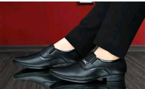003-BLACK FORMAL SHOES
Name: 003-BLACK FORMAL SHOES
Material: Syntethic Leather
Sole Material: PVC
Fastening & Back Detail: Slip-On
Pattern: Solid
Net Quantity (N): 1
Comfert formal shoes
Sizes:
IND-6 (Foot Length Size: 25 cm)
IND-7 (Foot Length Size: 26 cm)
IND-8 (Foot Length Size: 27 cm)
IND-9 (Foot Length Size: 28 cm)
IND-10 (Foot Length Size: 29 cm)
- 7