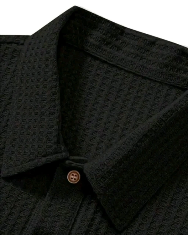 MarkTP Men's polo Textured Polo T-shirt
Name: MarkTP Men's Dark Green Textured Polo T-Elevate your everyday style with this waffle-knit polo t-shirt, blending casual comfort with a smart edge. Crafted from breathable cotton or cotton-blend fabric, the textured waffle weave adds depth and dimension while ensuring all-day comfort. Featuring a - L