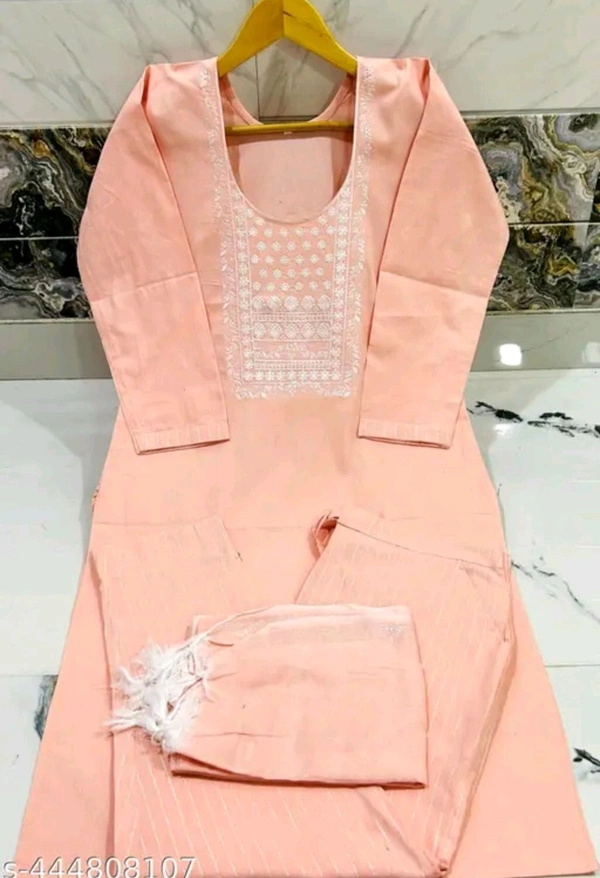 Cotton Woman Kurti Pant Set Girl Kurta Set NEW DESING KURTA SET
Name: NEW DESING KURTA SET
Kurta Fabric: Cotton
Bottomwear Fabric: Cotton
Sleeve Length: Three-Quarter Sleeves
Pattern: Solid
Set Type: Kurta with Dupatta and Bottomwear
Stitch Type: Stitched
Net Quantity (N): Single
Sizes:
S - M