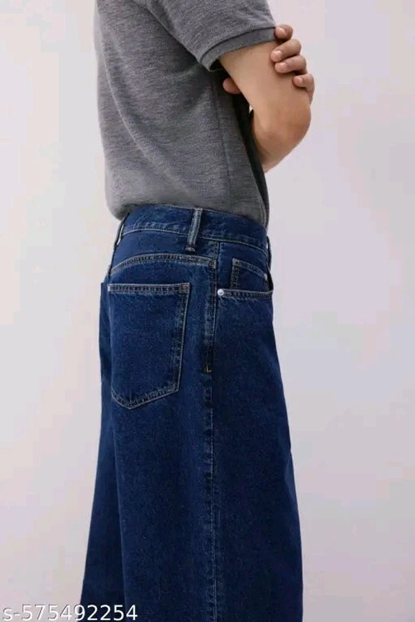 Z03
Name: Z03
Fabric: Cotton
Pattern: Dyed/Washed
Net Quantity (N): 1
Elevate Your Casual Manner with our Blue Baggy Fit Rigid Jeans. These jeans offer a relaxed fit around the waist and a loose fit down the legs, ensuring comfortable and unrestricted movement for all-day wear. Discover a perfect blend of manner and ease with these contemporary baggy fit jeans.
- 34
