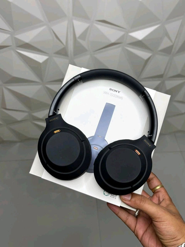 Xm6 Headphone - White