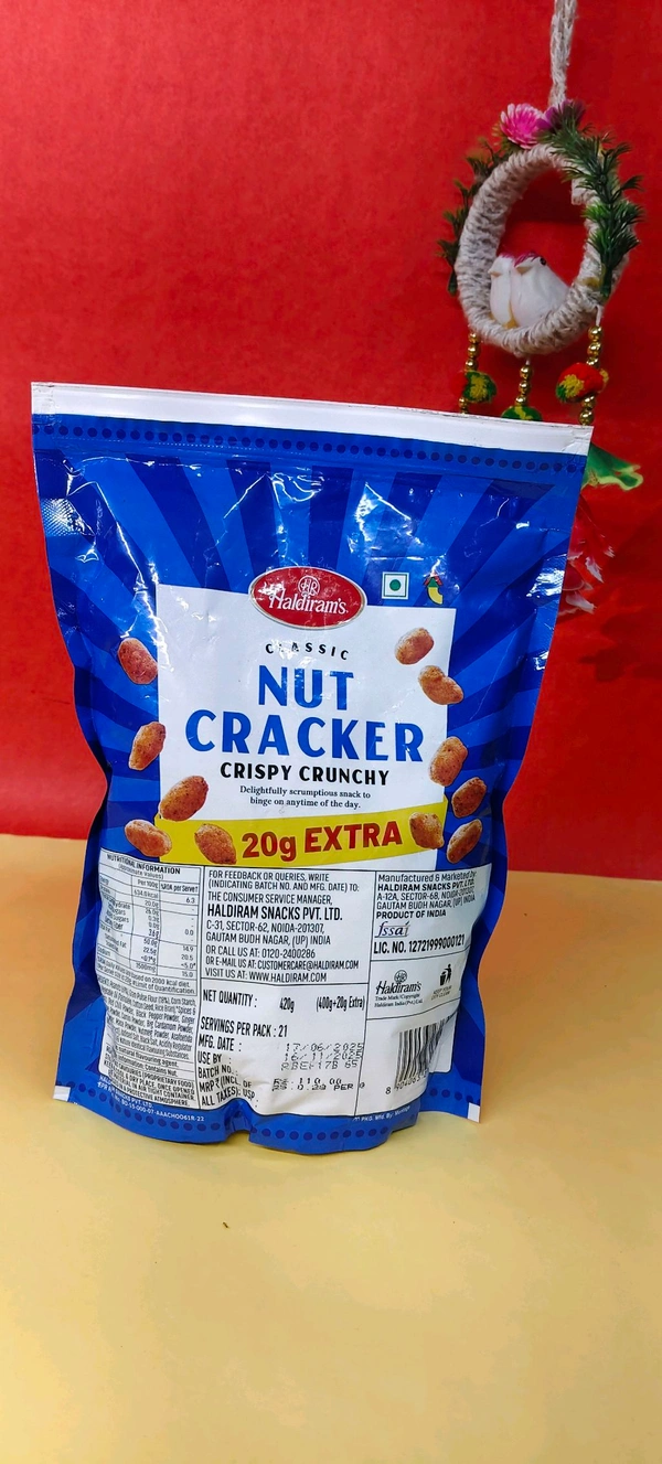 Nut Cracker
