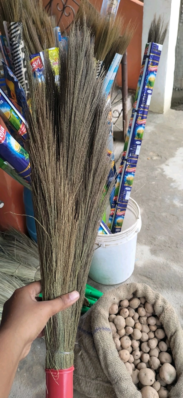 Khajur Jhadu