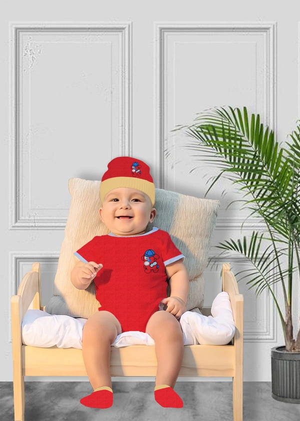 Adhigams New Born Baby Boy Caps/Rompers/Mittons/Booties/Napkins Clothing Gift Set -5 Pieces Bubbly Bear (Red) for 0-6, 6-12 Months