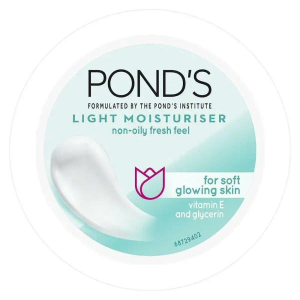 Pond’s Vitamin E & Glycerin Light Moisturizer for Soft Glowing Skin 50 ml